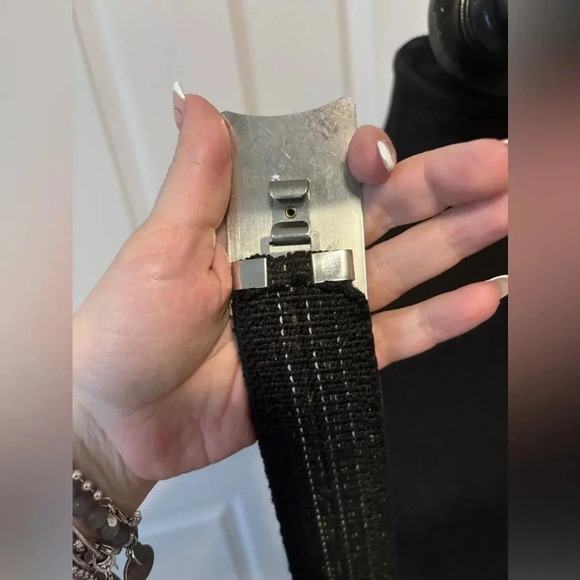 Vintage  | Metal Stretchy Belt with Flower Belt Buckle | OS - Picture 2 of 6